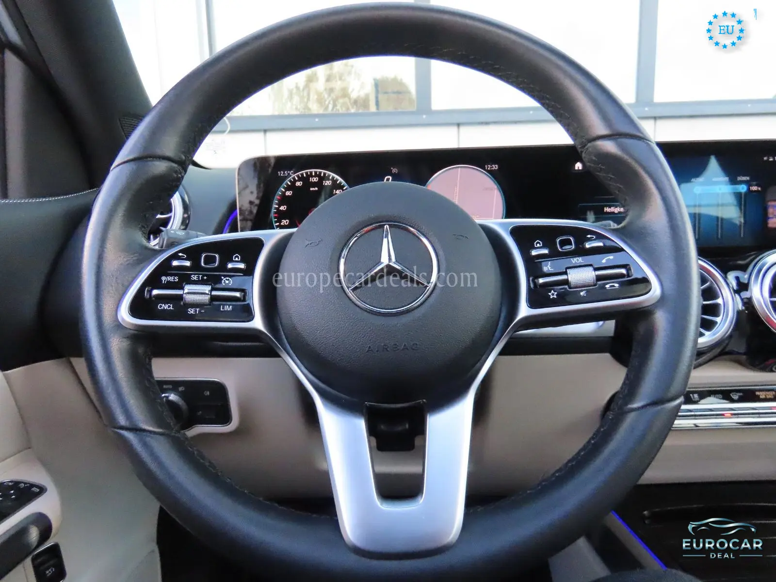 Mercedes-Benz EQB