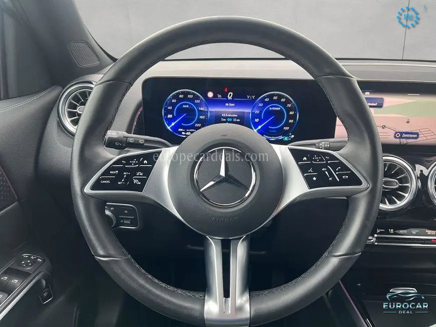 Mercedes-Benz EQB