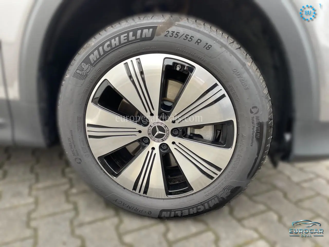Mercedes-Benz EQB