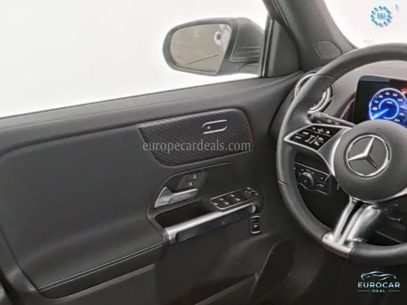 Mercedes-Benz EQB