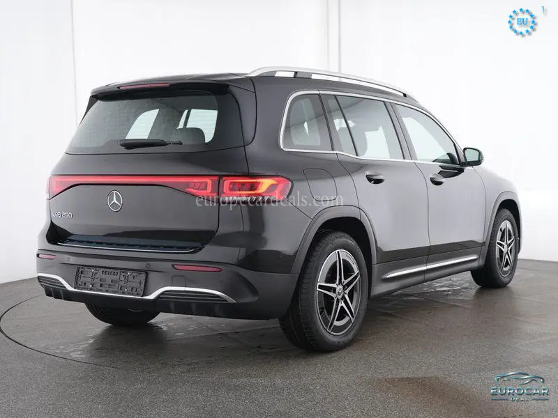 Mercedes-Benz EQB