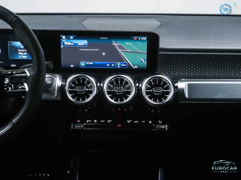 Mercedes-Benz EQB