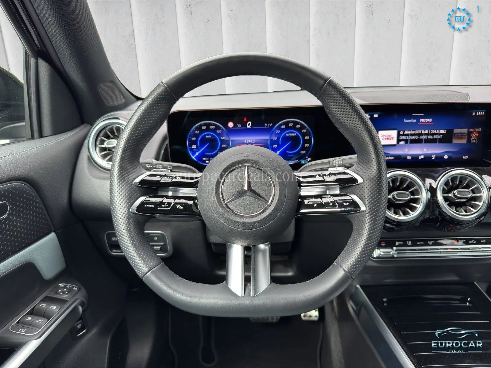 Mercedes-Benz EQB
