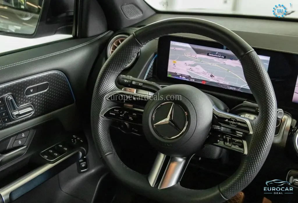 Mercedes-Benz EQB