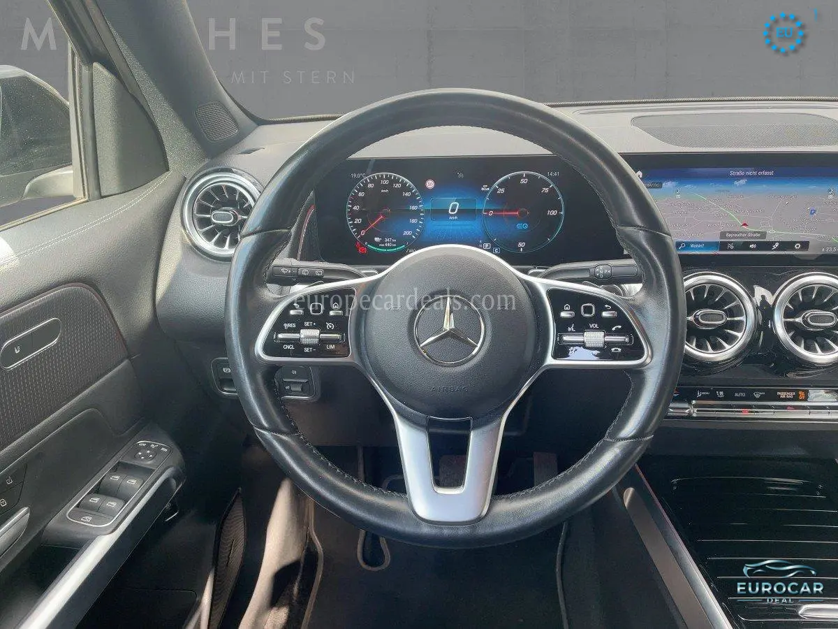 Mercedes-Benz EQB