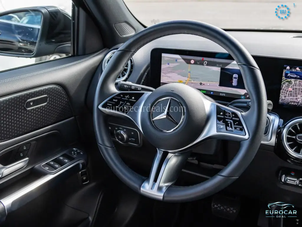 Mercedes-Benz EQB