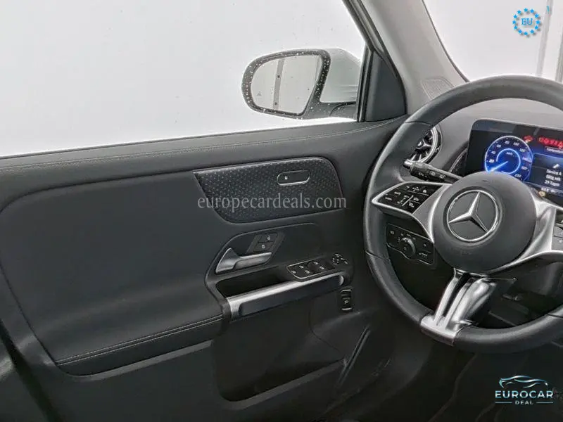 Mercedes-Benz EQB