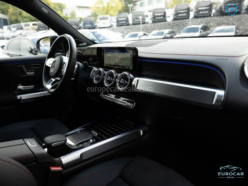 Mercedes-Benz EQB