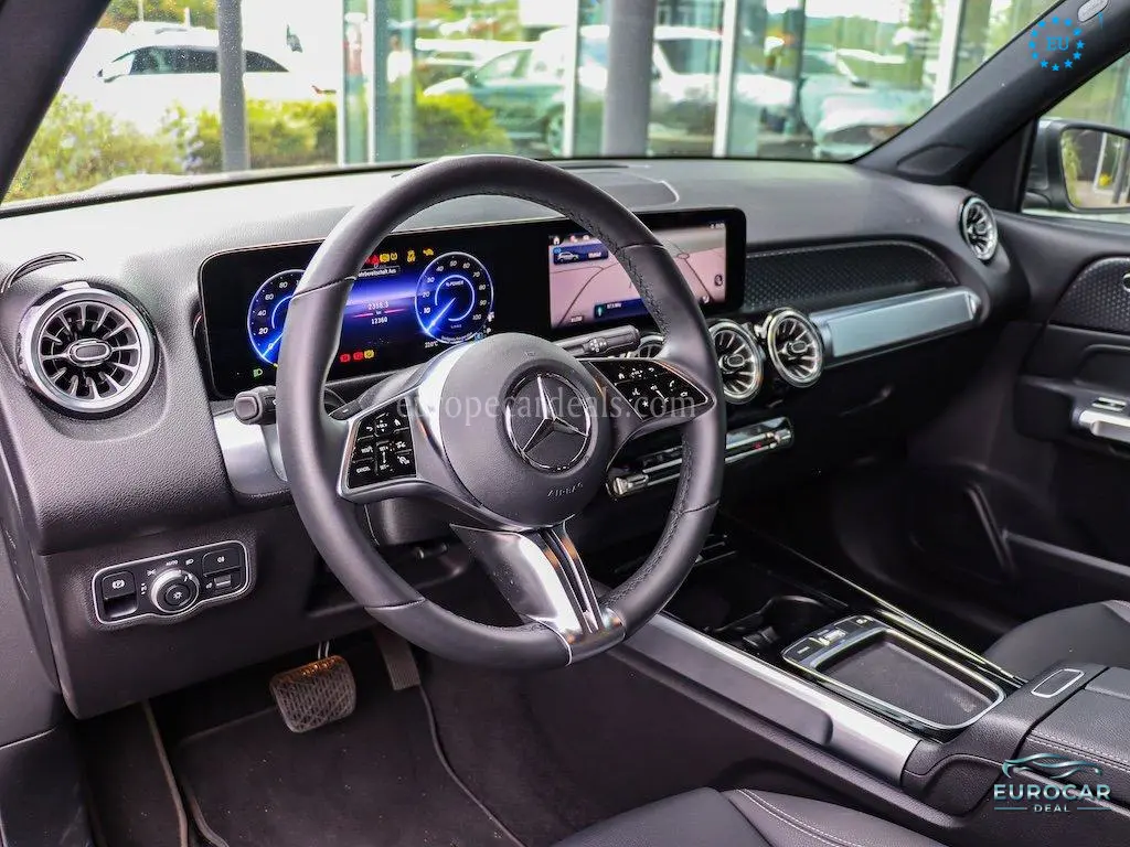 Mercedes-Benz EQB