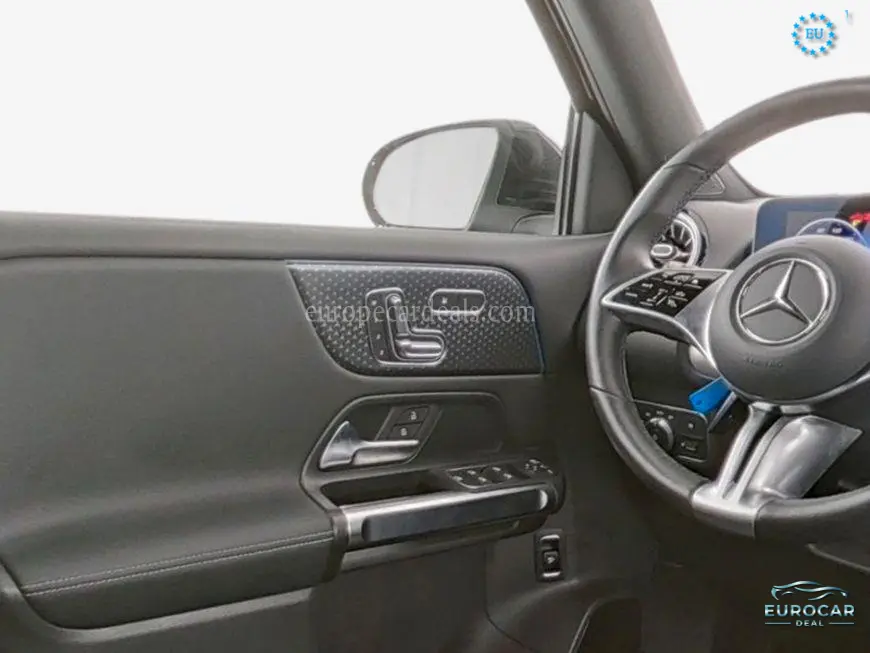 Mercedes-Benz EQB