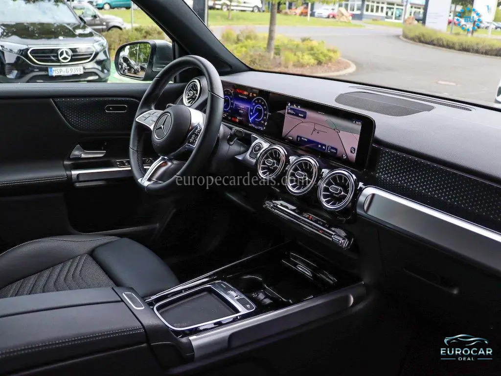 Mercedes-Benz EQB