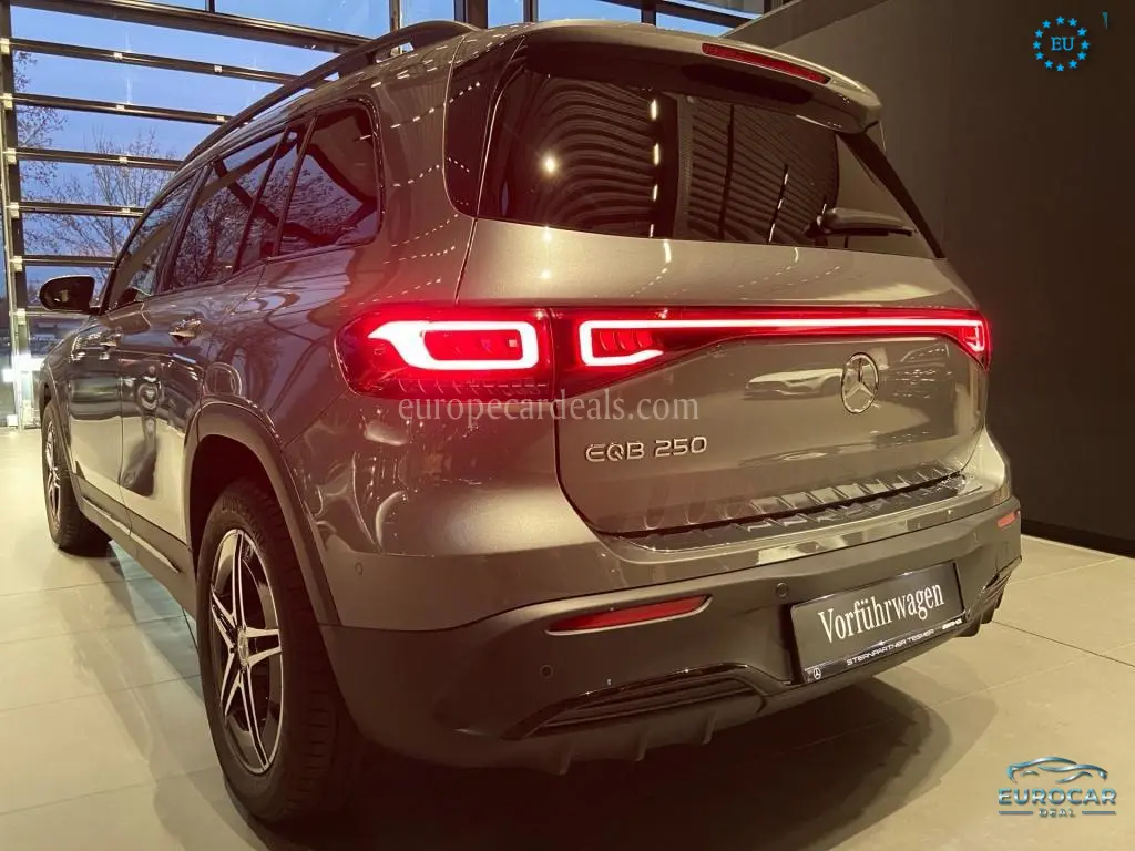 Mercedes-Benz EQB