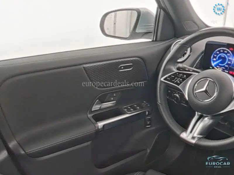 Mercedes-Benz EQB