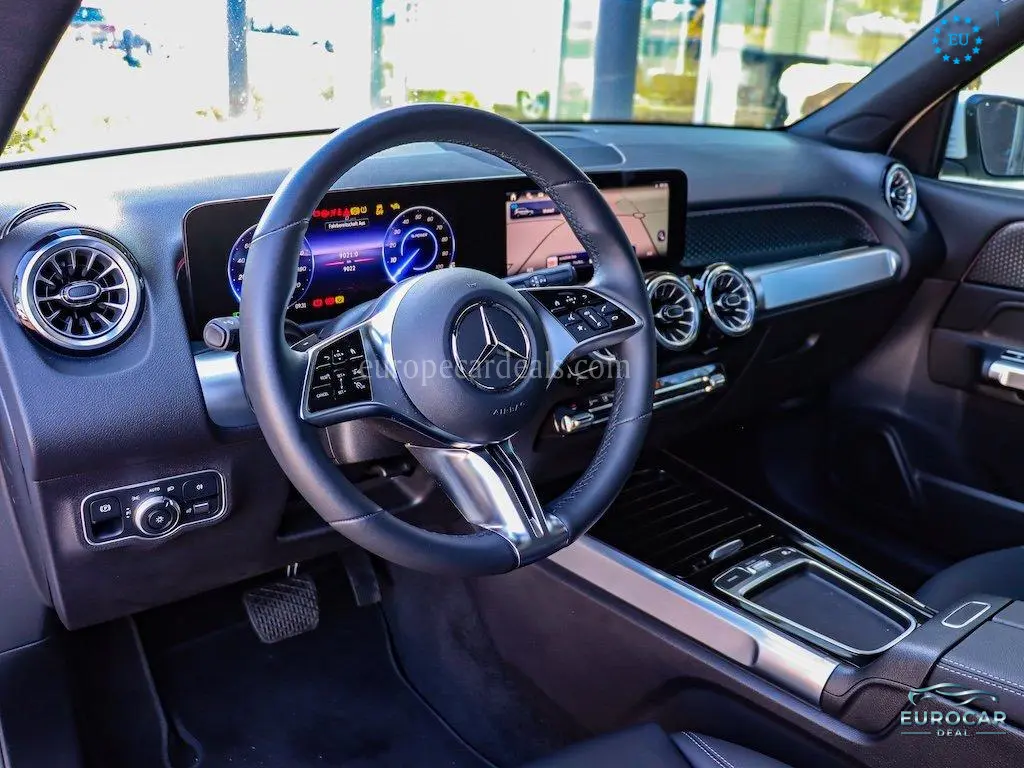 Mercedes-Benz EQB