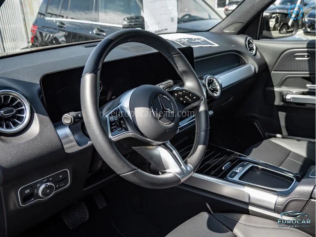 Mercedes-Benz EQB