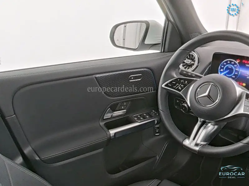 Mercedes-Benz EQB