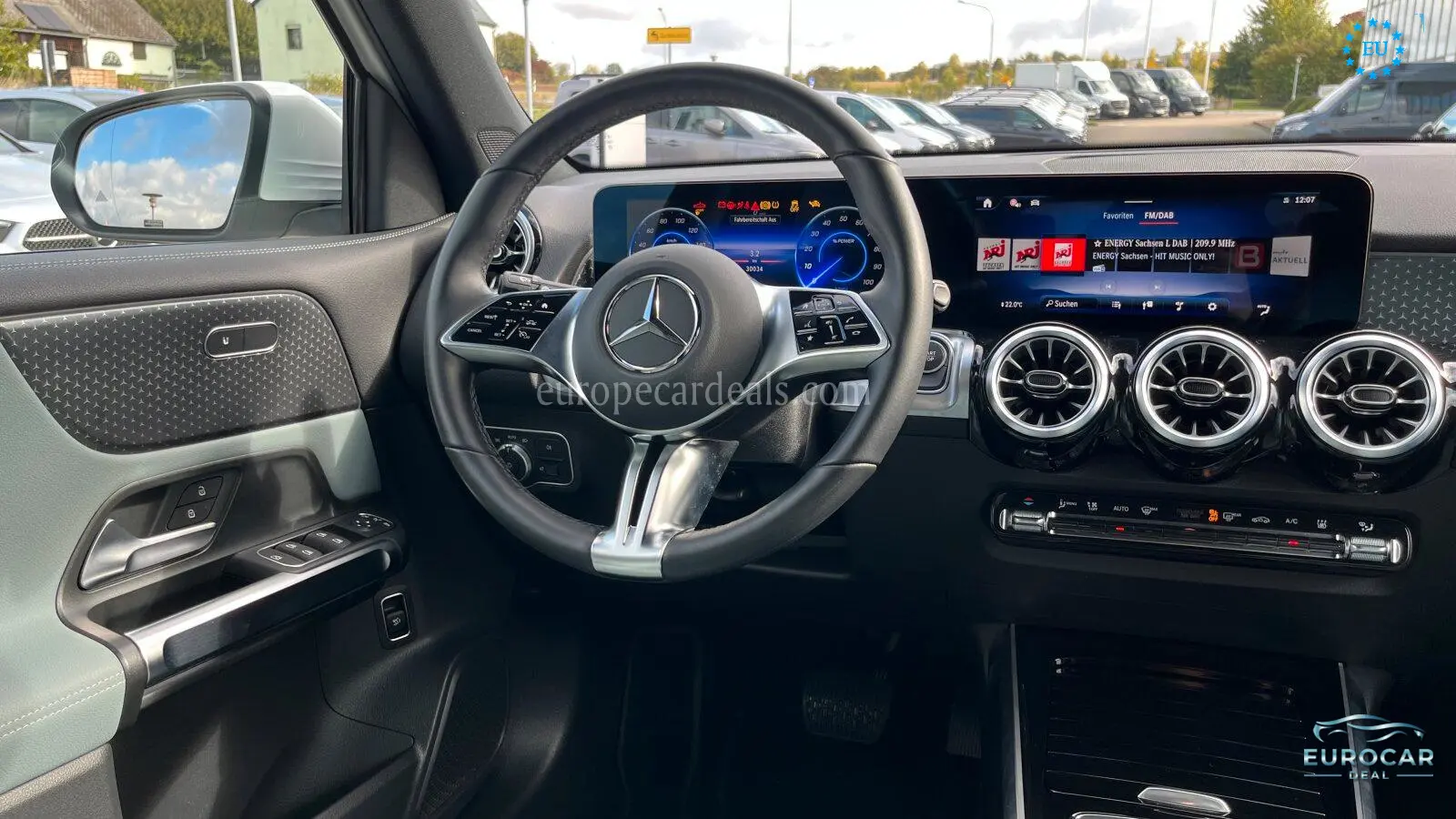 Mercedes-Benz EQB