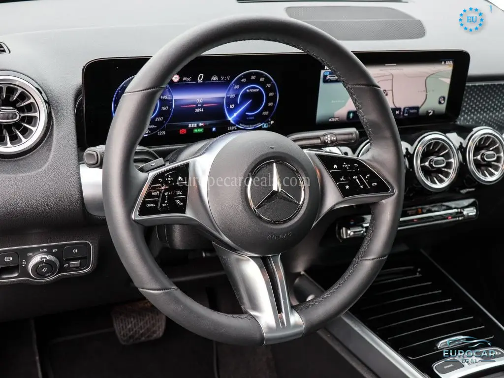 Mercedes-Benz EQB