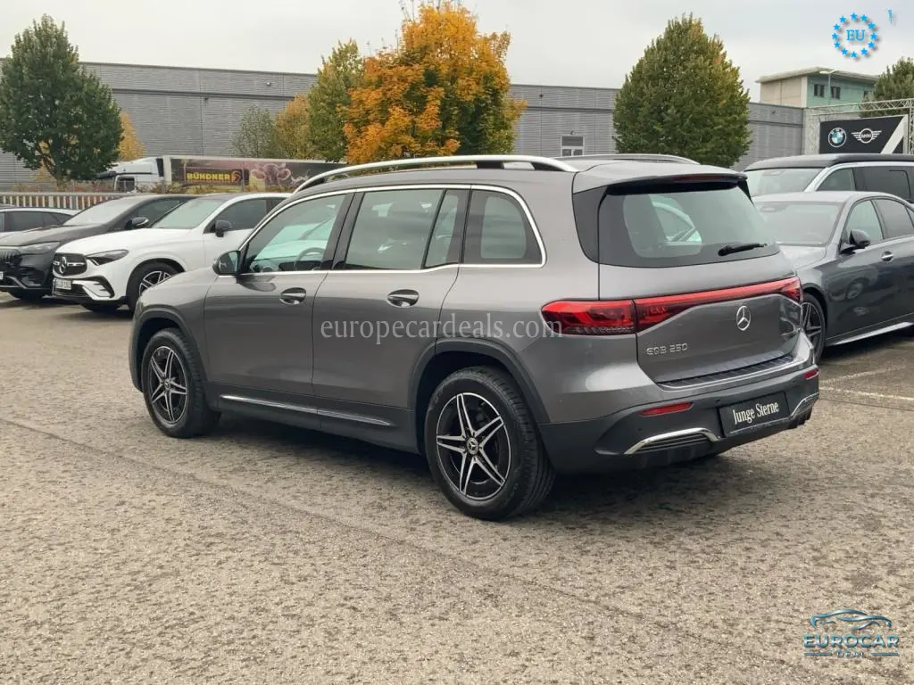 Mercedes-Benz EQB