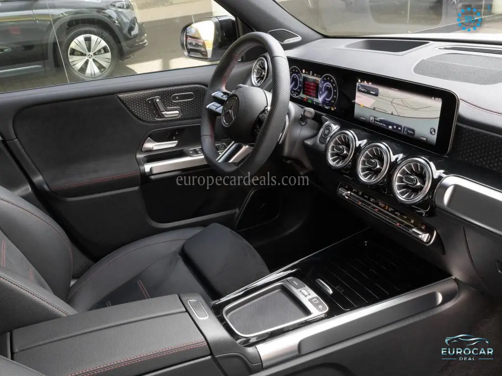Mercedes-Benz EQB