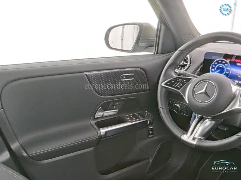 Mercedes-Benz EQB