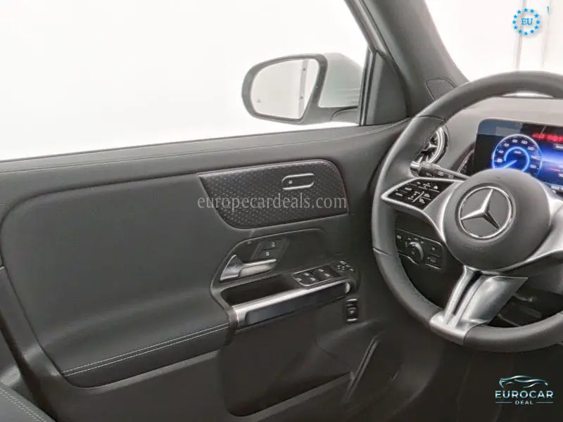 Mercedes-Benz EQB
