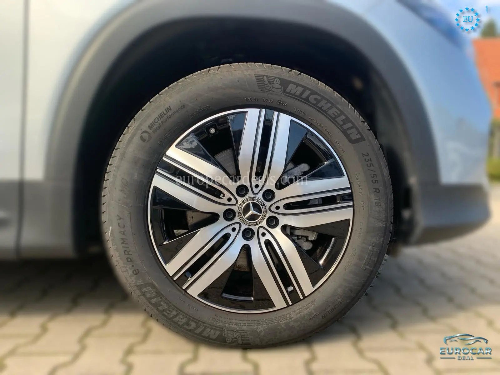 Mercedes-Benz EQB
