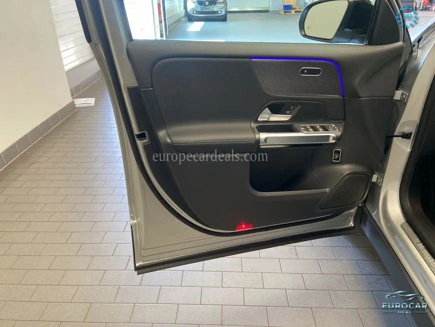 Mercedes-Benz EQB