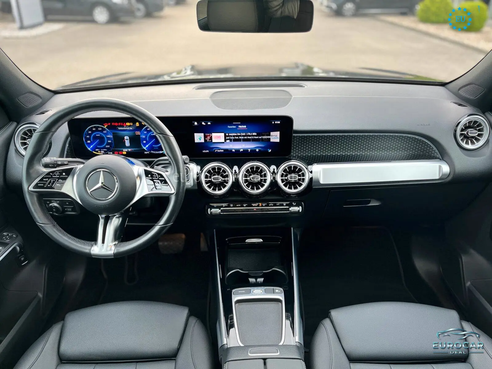 Mercedes-Benz EQB