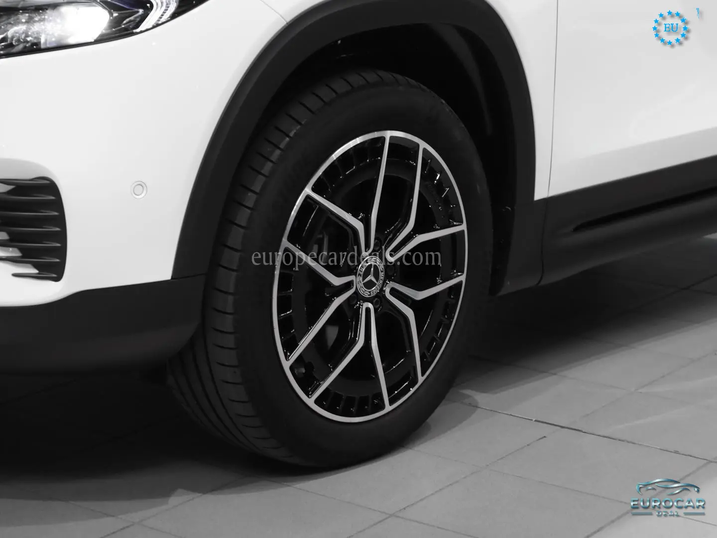 Mercedes-Benz EQB