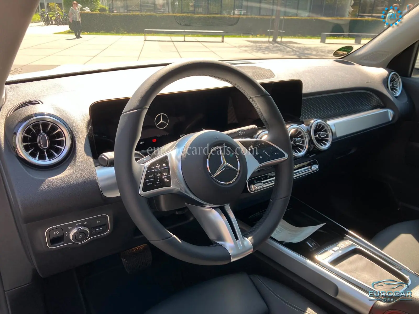 Mercedes-Benz EQB