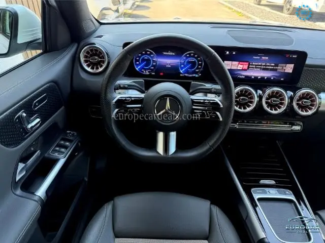 Mercedes-Benz EQB