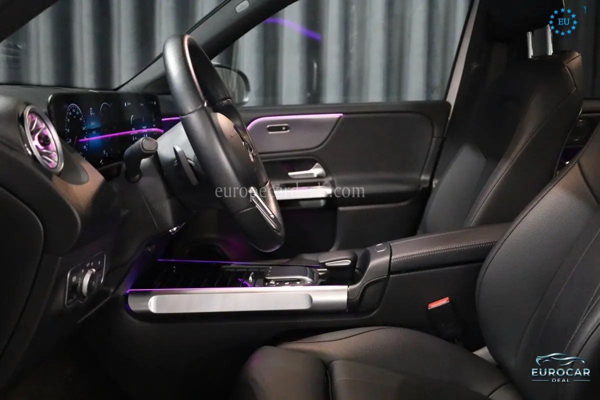Mercedes-Benz EQB