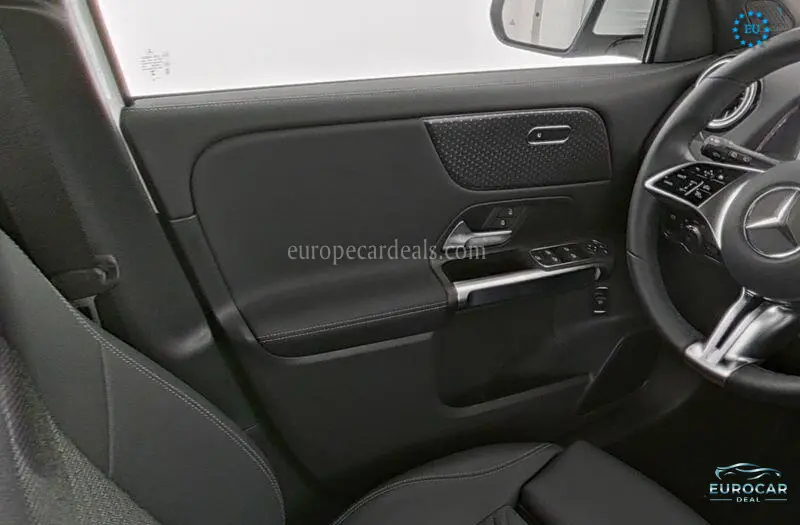 Mercedes-Benz EQB