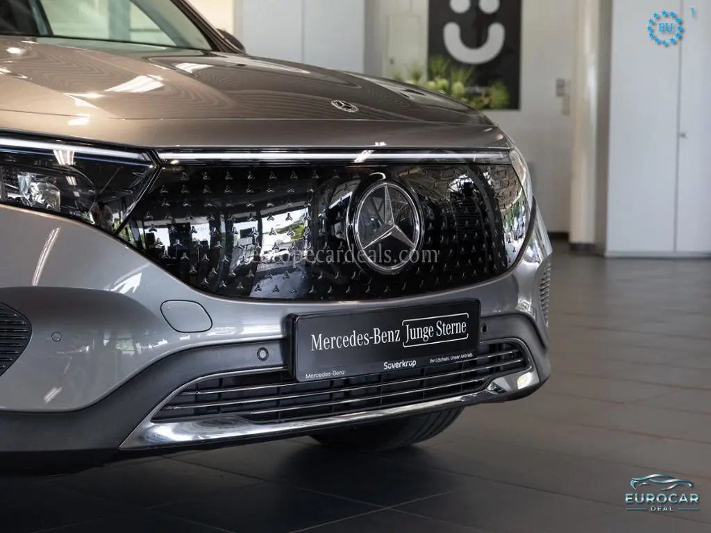Mercedes-Benz EQB