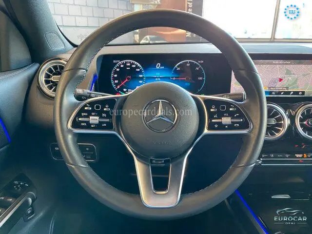 Mercedes-Benz EQB