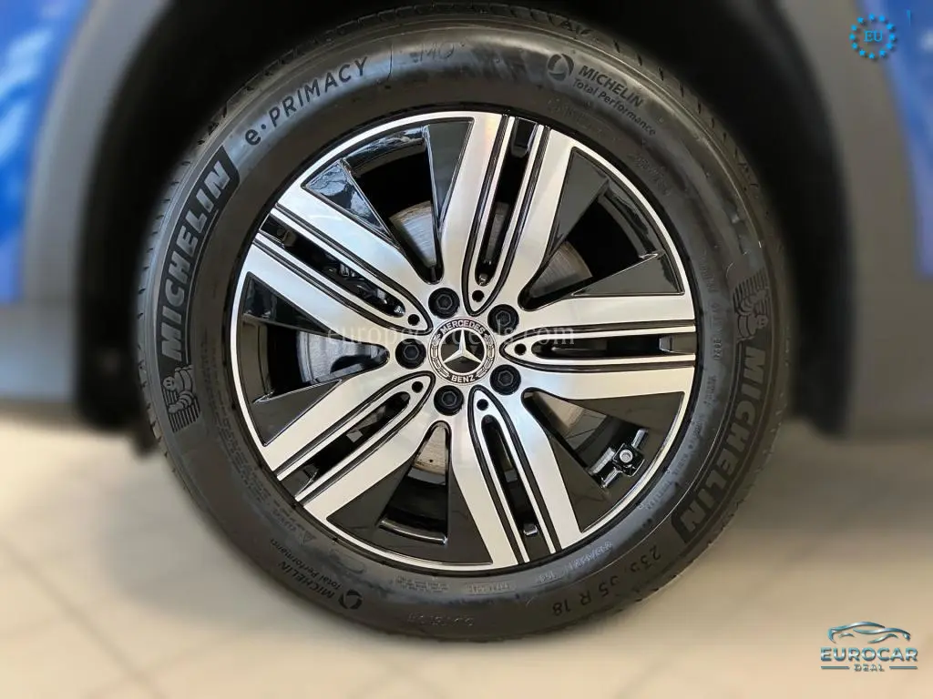 Mercedes-Benz EQB