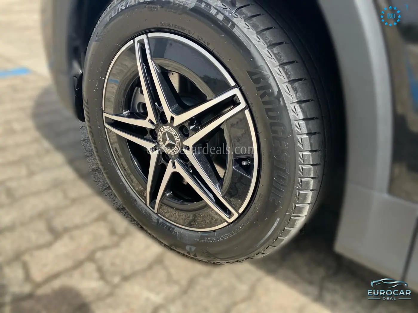 Mercedes-Benz EQB