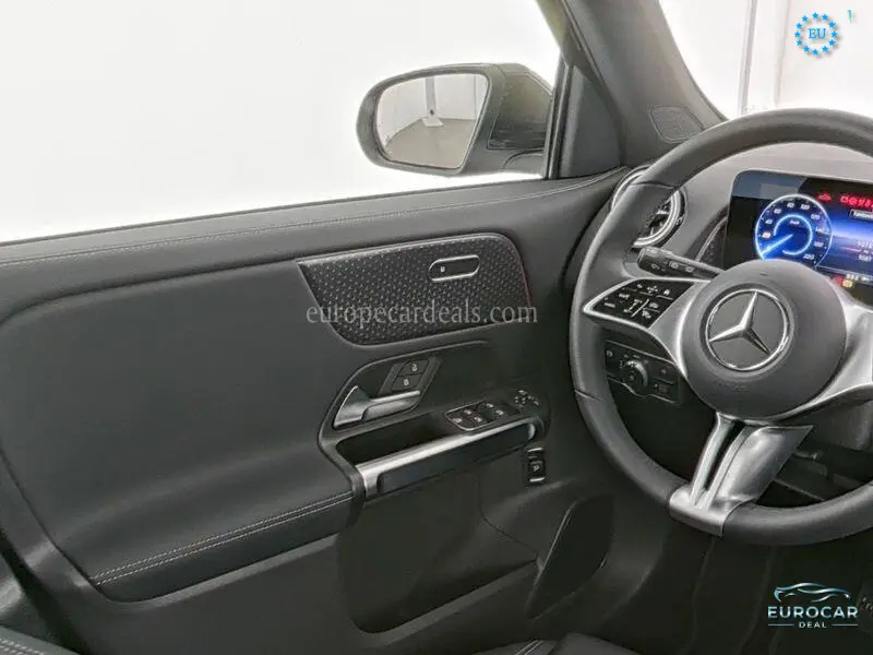 Mercedes-Benz EQB