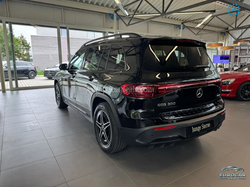 Mercedes-Benz EQB