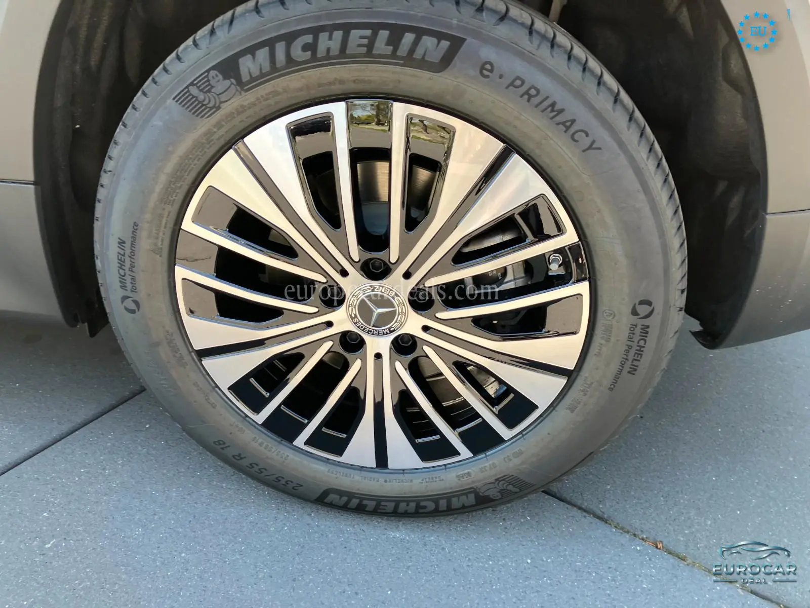 Mercedes-Benz EQB
