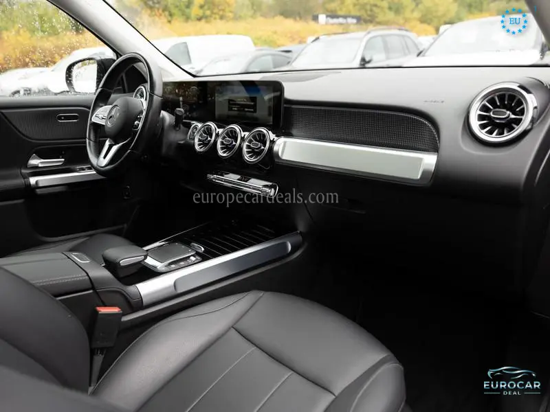 Mercedes-Benz EQB