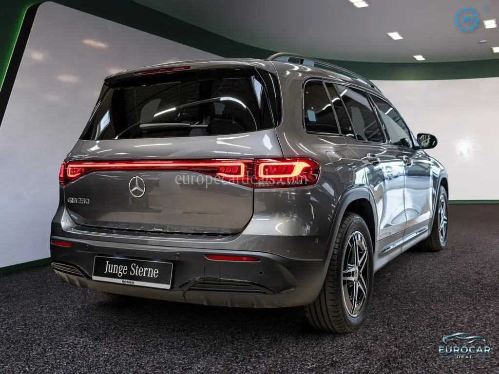 Mercedes-Benz EQB