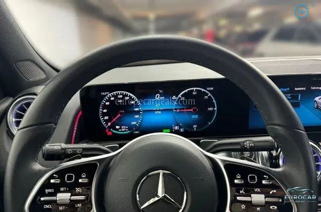 Mercedes-Benz EQB