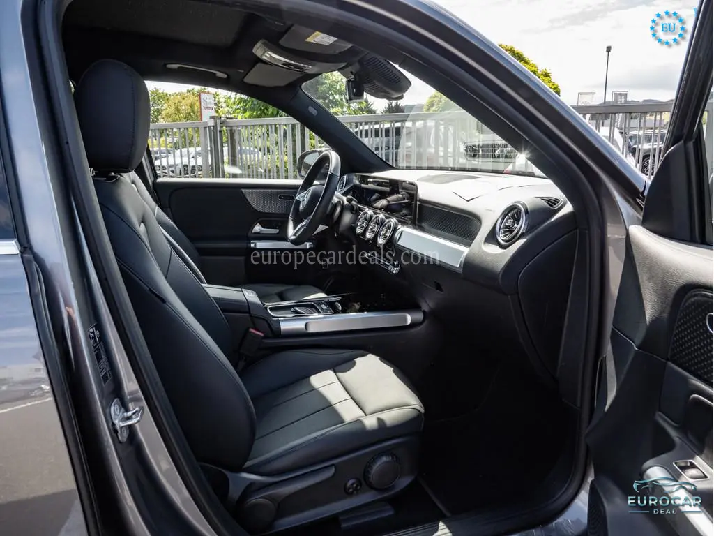 Mercedes-Benz EQB
