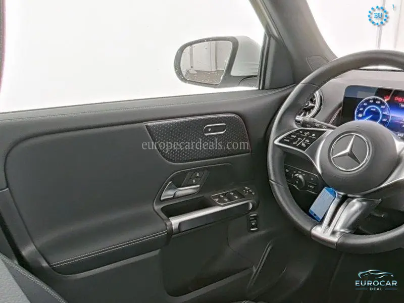 Mercedes-Benz EQB