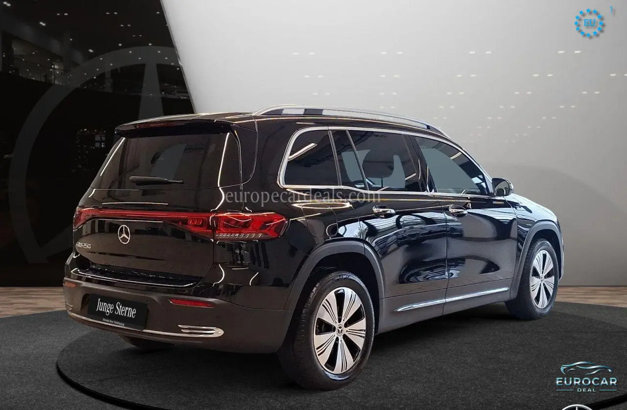 Mercedes-Benz EQB