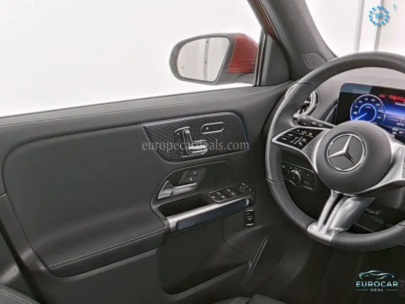Mercedes-Benz EQB