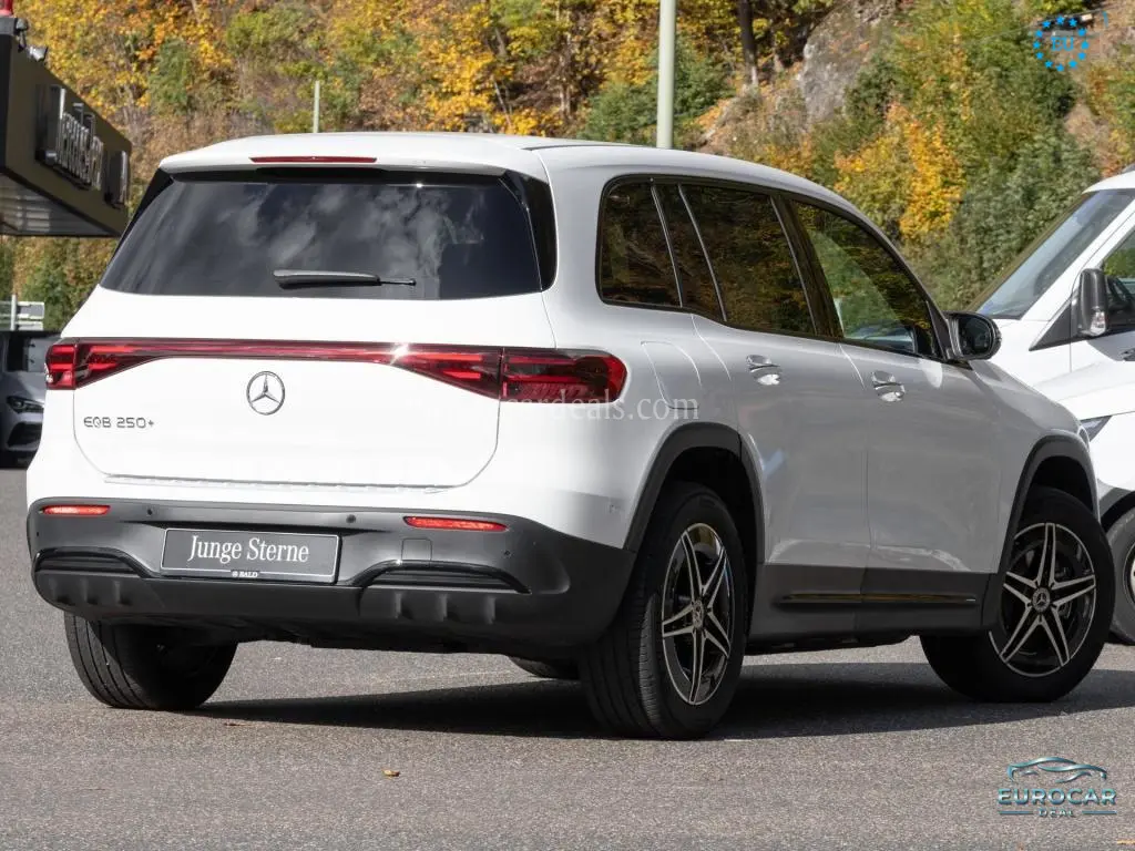Mercedes-Benz EQB