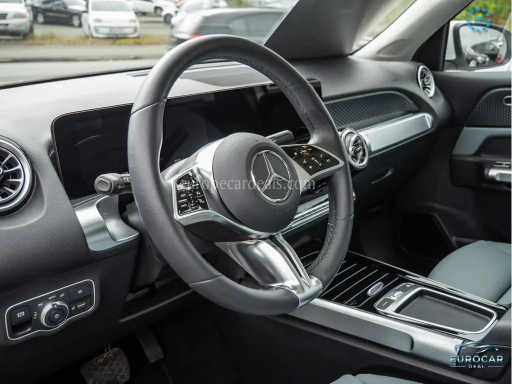 Mercedes-Benz EQB